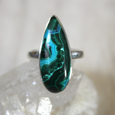 Malacholla + 925 Silver Droplet Ring