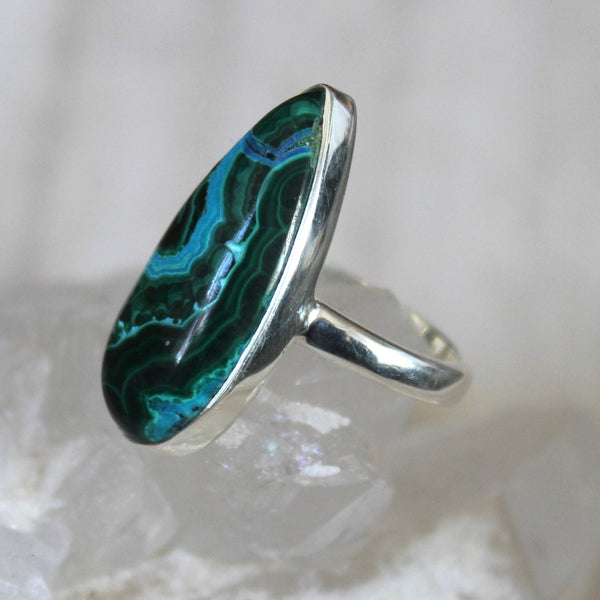 Malacholla + 925 Silver Droplet Ring