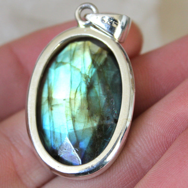 Faceted Labradorite + 925 Silver Oval Pendant