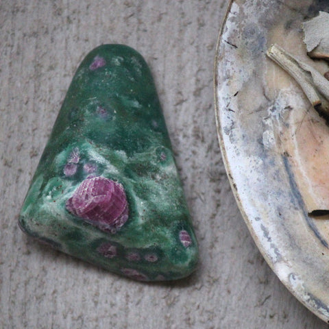 Ruby in Fuchsite Triangle Pebble
