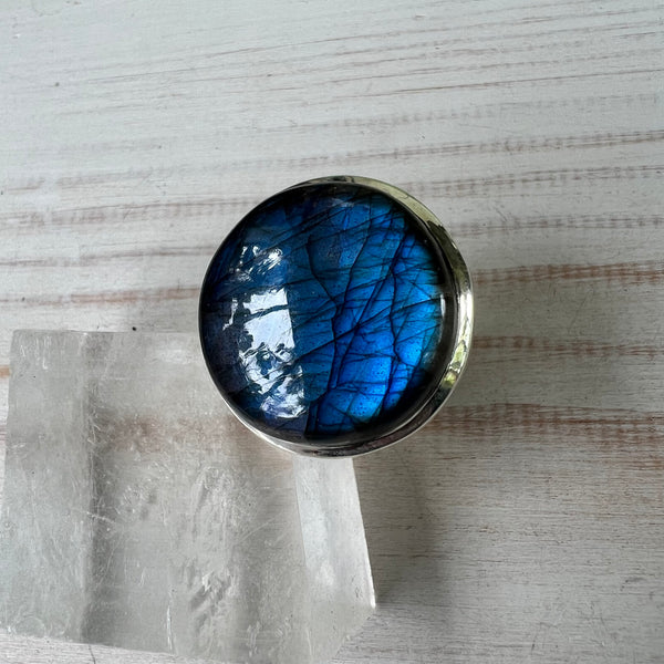 925 Sterling Silver and Labradorite Ring