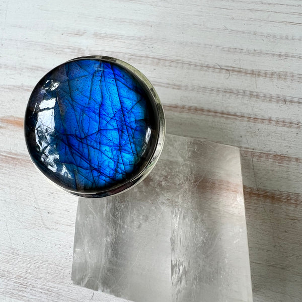 925 Sterling Silver and Labradorite Ring