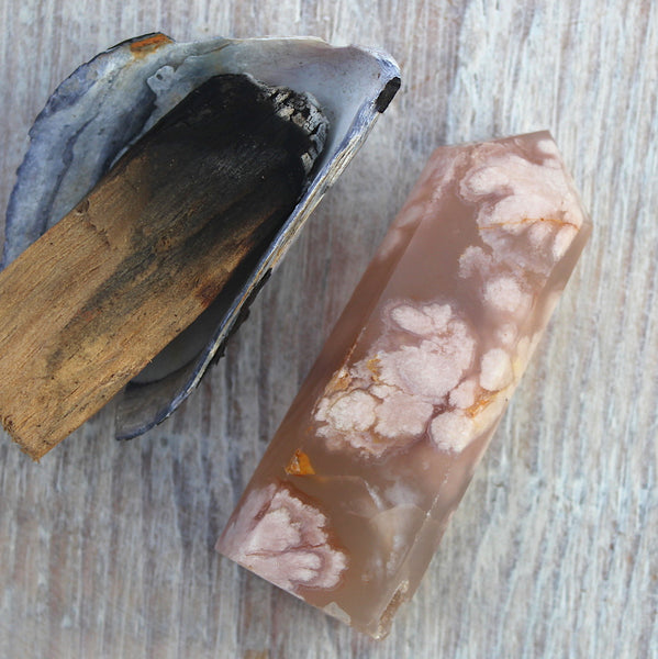 Flower Agate Point