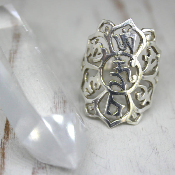 925 Silver 'Om Mani Padme Hum' Ring