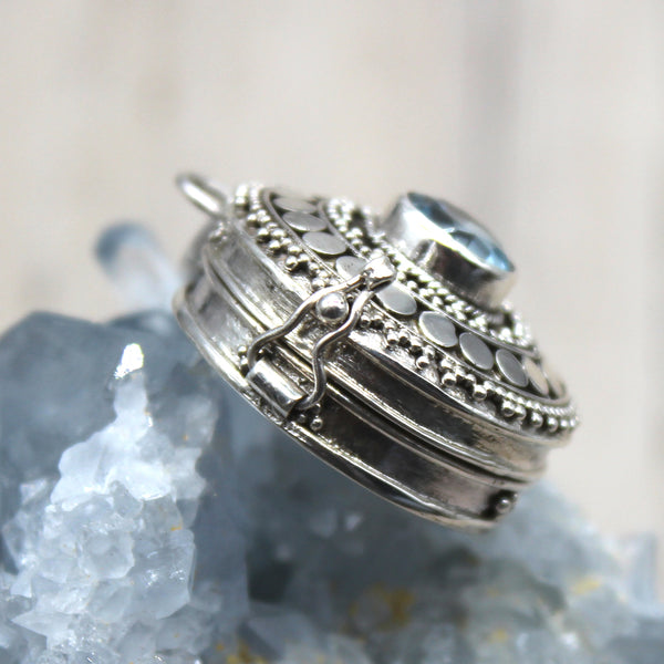 925 Sterling Silver Topaz Locket