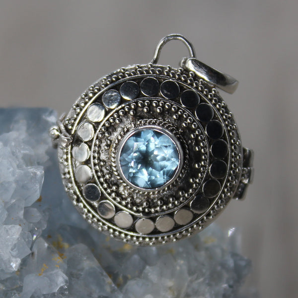 925 Sterling Silver Topaz Locket