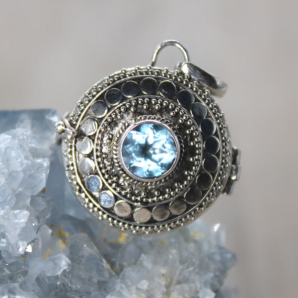 925 Sterling Silver Topaz Locket