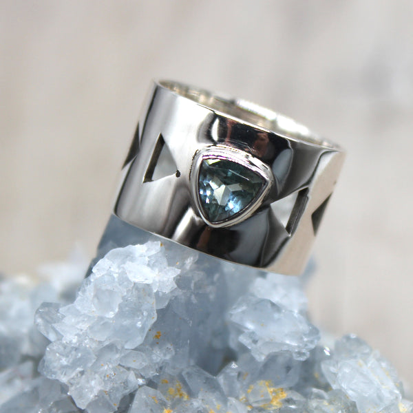 Sterling Silver Topaz Triangle Banded Ring