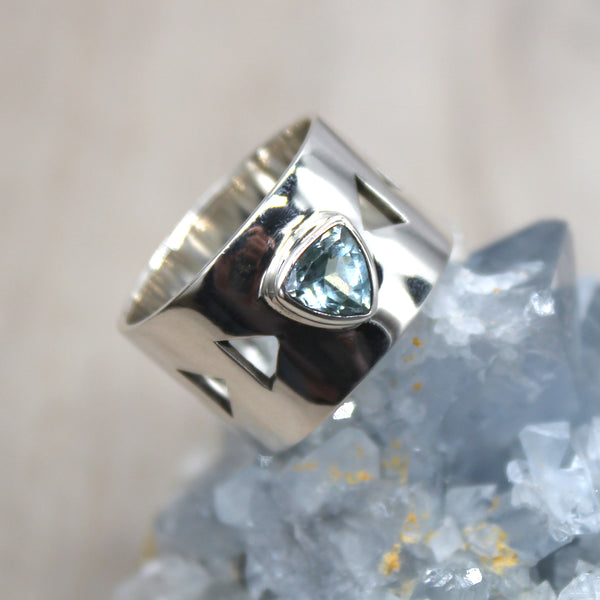 Sterling Silver Topaz Triangle Banded Ring